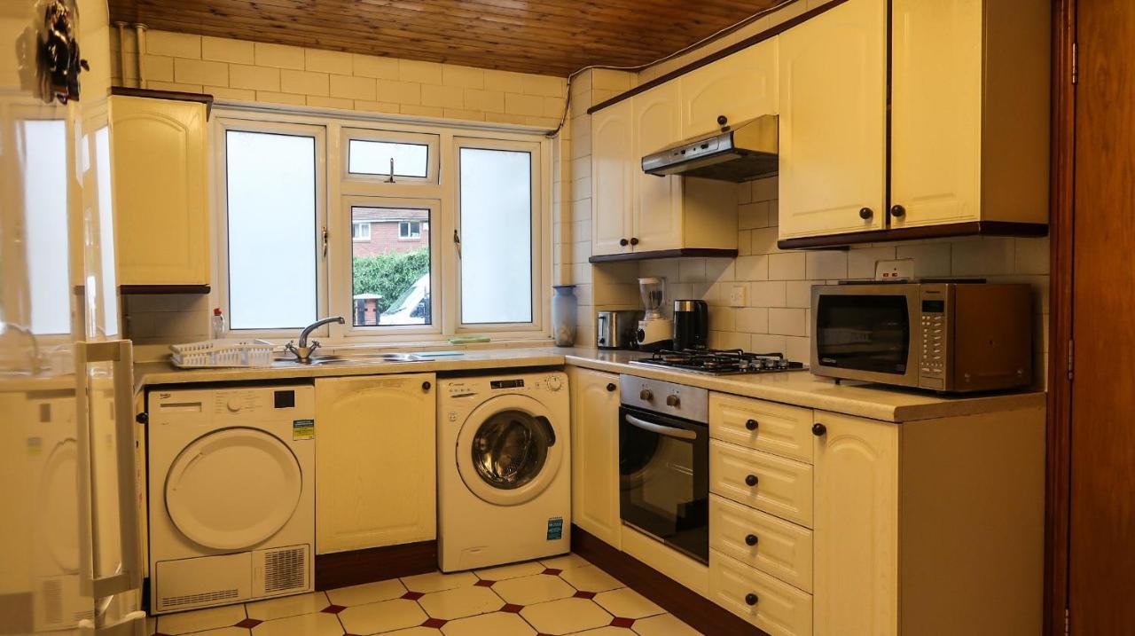 Cozy Double Room - Only Room London Exterior photo
